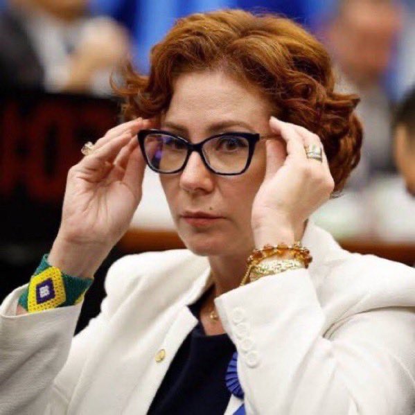 NewsLiberdade's tweet photo. 🚨AGORA - Itália acaba de anular segunda decisão de extradição de Carla Zambelli https://t.co/HSAtOHCQCP