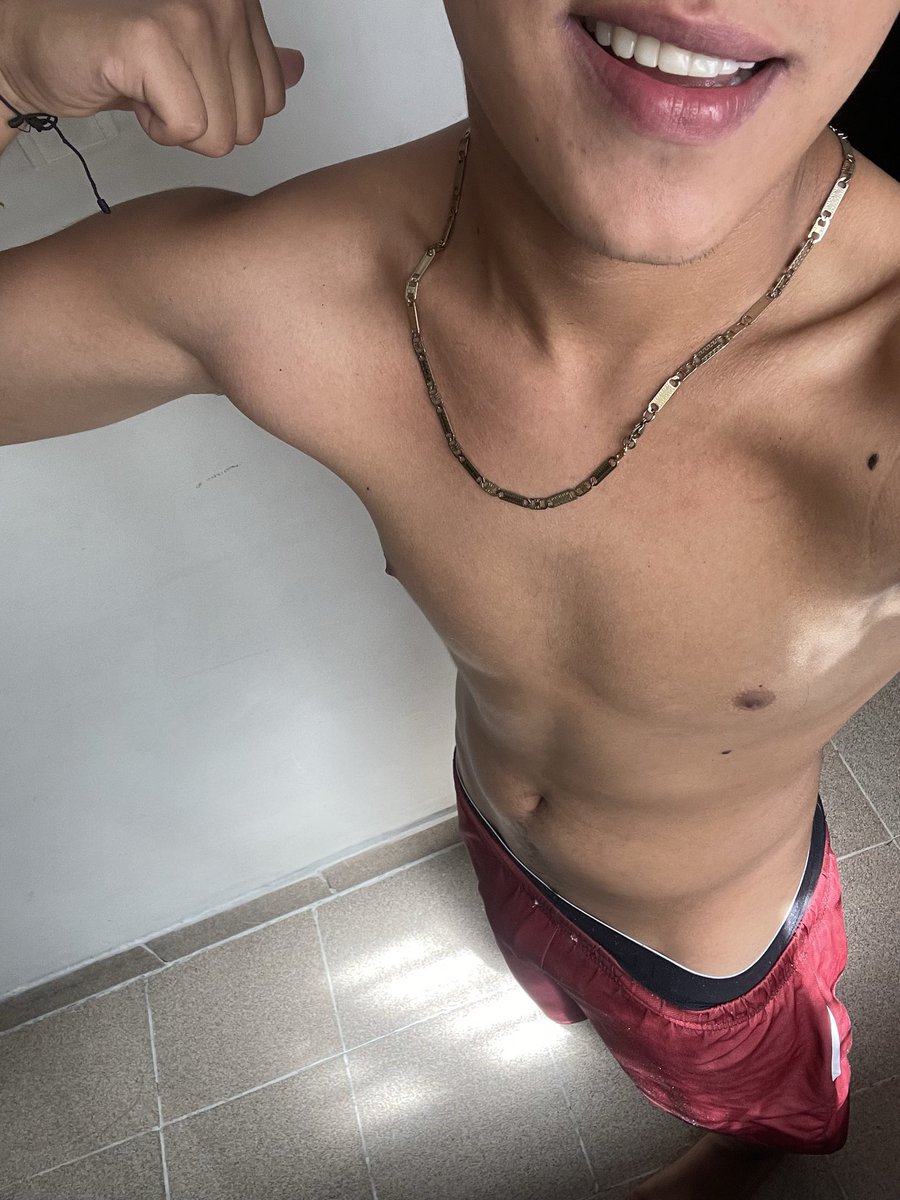 teozzm's tweet photo. Quiero un noviecito https://t.co/GOxD0YeKZx