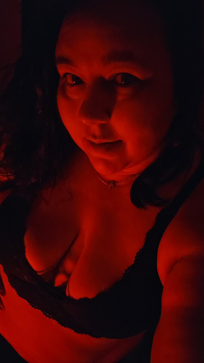 Milf_texas2391's tweet photo. Well y'all voted.....now to make it happen?? Less than 300 to go.... https://t.co/Nx1wgozLPY