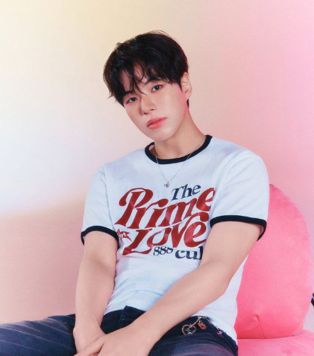 AboutMusicYT's tweet photo. Happy 25th birthday to the amazing Jaehyuk of TREASURE! https://t.co/4tHM77wJ2m