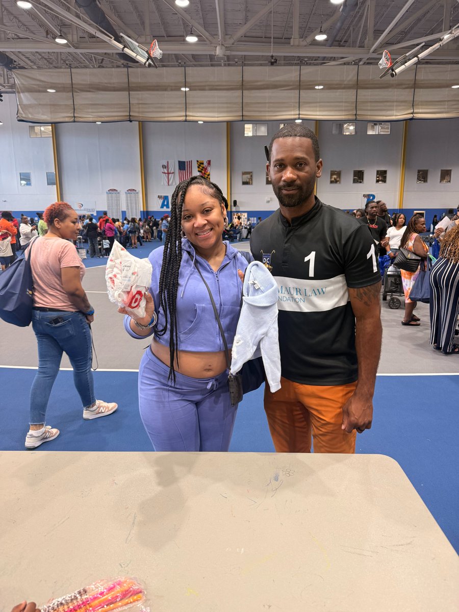 LRNFinancial's tweet photo. That’s a wrap on the Prince George’s Healthy Start Community Baby Shower 🍼

2,500+ signed up, 500+ stopped by our table to get all the essentials.

Thanks to MedStar Health, Clinton Baptist Church, Dr. Tuere Hughes-Kapenzi, Keith Singletary, Good360 &amp; interns, Sage &amp; Sebastian! https://t.co/mzRk7vXKmb