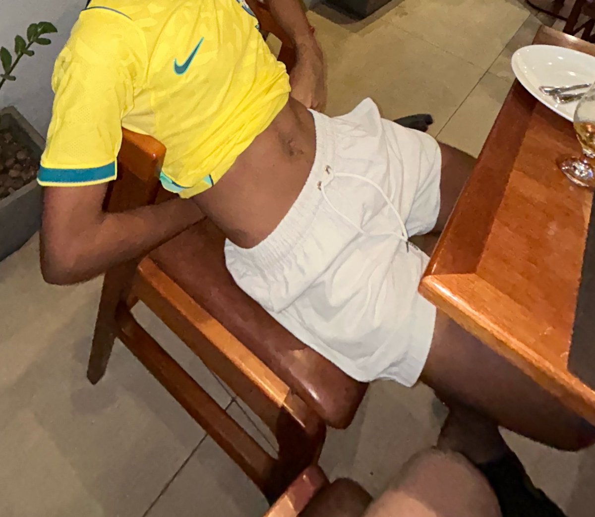 ciclistagthe's tweet photo. o brasil e minha barriga então me deixando sonhar https://t.co/L4LCRBFWSM