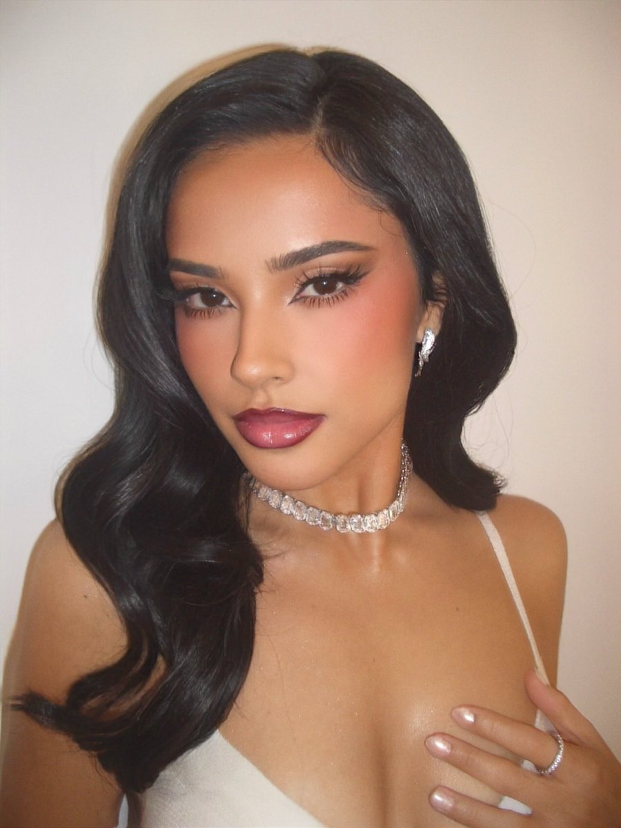 BangTidyHQ's tweet photo. Becky G https://t.co/Fj3ASuMsyJ