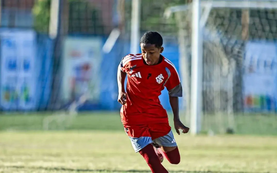 edmaisesporte's tweet photo. https://t.co/qLk2jOktue
Samuel Henrique, ex-Maquinho e revelado em Marília, ganha espaço no Internacional e já disputa torneios acima da idade. https://t.co/jesfgNOL8t