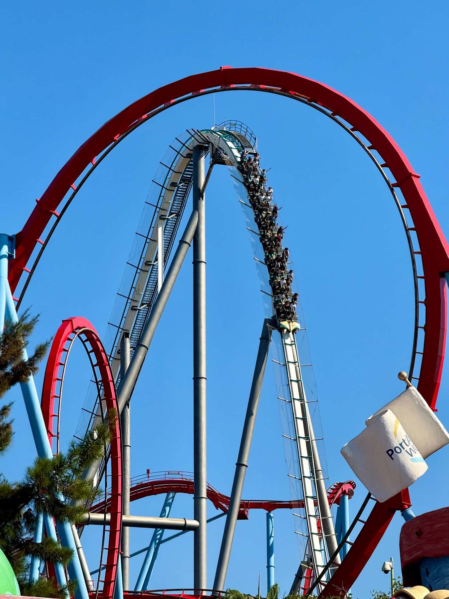 ThemeParkWW's tweet photo. Shambhala and Dragon Khan at PortAventura 😍 

Both of these B&amp;M Coasters work so well together in the same area of the park, especially when you get the interaction between both coasters 🔥 https://t.co/8di0DRQis9