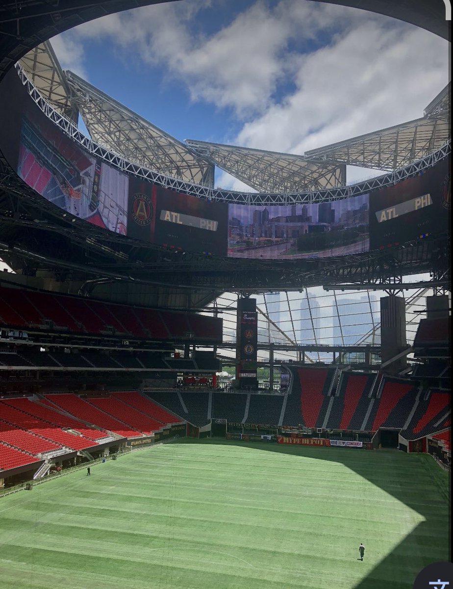 ncsatl7's tweet photo. @henrywinter Roof open = 🔥 https://t.co/eFSvrnFsel