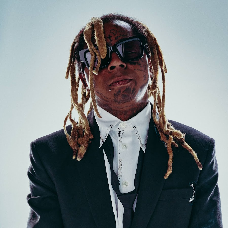 Kurrco's tweet photo. Lil Wayne was a no-show for the opening night of his '20 Years of Carter Classics Tour' in Maine.

He was set to perform in Bangor, Maine with 2 Chainz as a special guest. Minutes after the show's start time, the crowd was told he wasn't coming out. No explanation has been given. https://t.co/tQ4w6JqeSj