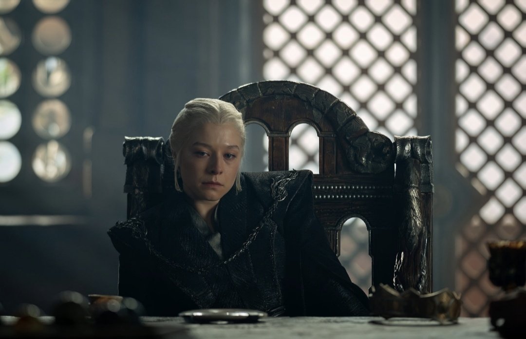 westerosesp's tweet photo. 🚨 ¡Se viene CINE absoluto en Westeros! 🚨
La crítica especializada coincide en que el 3x03 de #HouseOfTheDragon es una maldita obra maestra y el mejor de la primera mitad de la temporada. Y ojo, porque es el episodio conceptual. 👀 https://t.co/qsCnEVt5c7