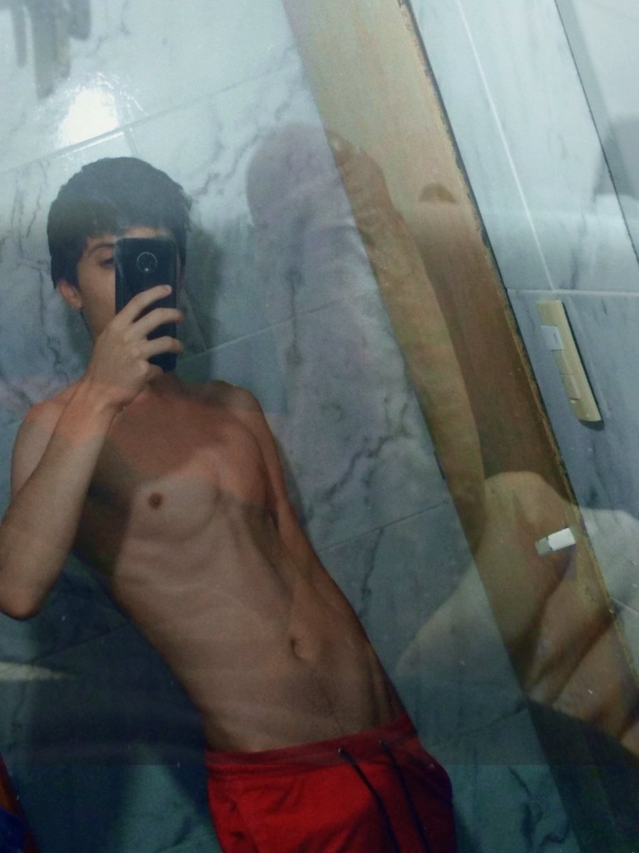 GabPrivArg's tweet photo. Me uno al trend también 🫣

#CHUDAİ #nsfwtwt #nsfwtwtًً https://t.co/AbgE5AoVS4