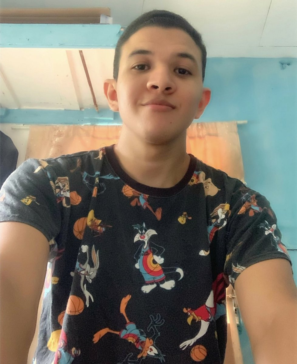 kingbrianl's tweet photo. Te gustaria coger conmigo? 😏🔥 https://t.co/zCJD9JQxFz