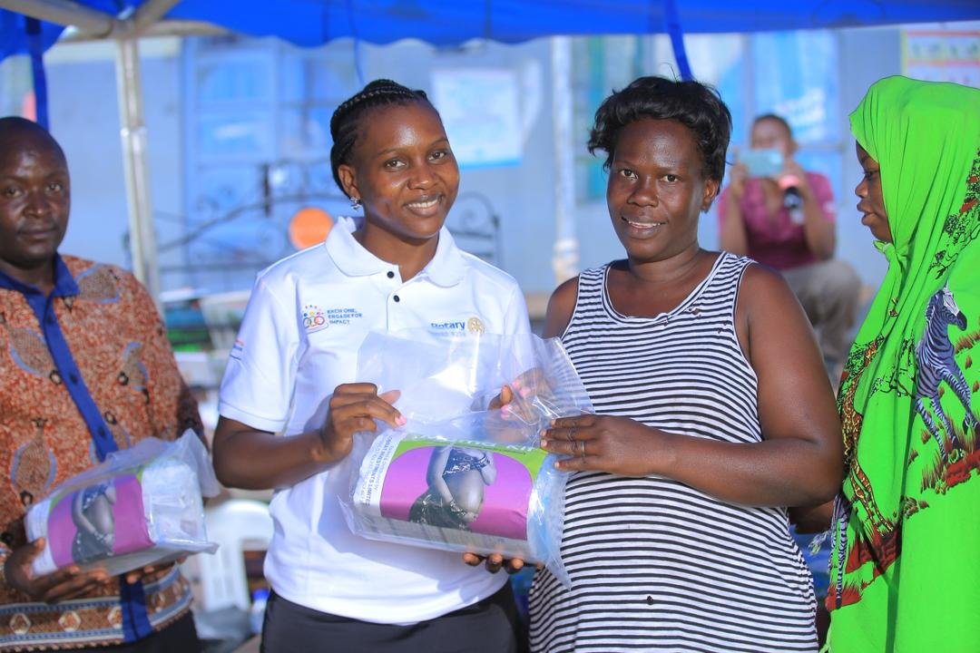 RcBwebajja's tweet photo. Impact starts now. The year begins in style! 🚀🤝💙

The Presidents of the Rotary Club of Bwebajja and the @RAC_Bwebajja  , alongside their members, handed over essential equipment to support the Maternal &amp; Child Health (MCH) Project at Nakawuka Health Centre III
#WeAreBwebajja https://t.co/REMAVYtDkW