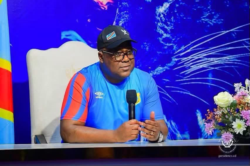 solangekamwya's tweet photo. Félix Tshisekedi félicite les Léopards 🇨🇩, dont le parcours au Mondial 2026 s’achève après une défaite (2-1) face à l’Angleterre. Discipline, courage et fierté : le Chef de l’État salue une équipe qui a fait vibrer toute la nation et écrit une page mémorable de notre histoire. https://t.co/EWCRALFqc9