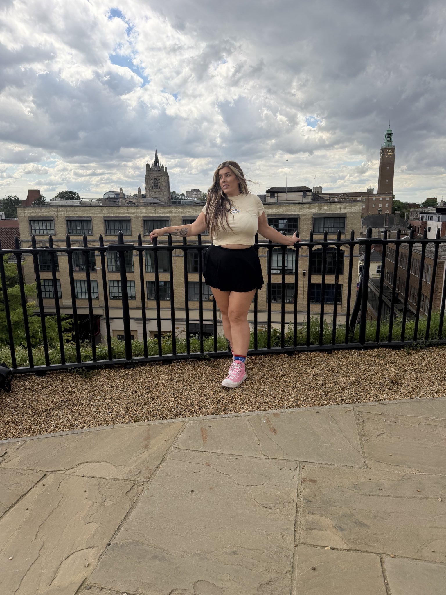 Filming reels but couldn’t resist the England socks - was a bit touch and go that match! Had to go be a mum and do pick up - so stuck it in the radio.. felt old AF https://t.co/ha5LaclYC9