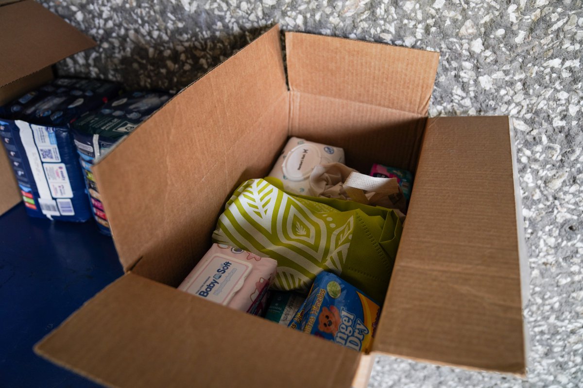 elcolmex's tweet photo. Continuamos recibiendo donativos para apoyar a las personas afectadas por los recientes sismos en Venezuela.
📢 El centro de #acopio estará disponible hoy hasta las 18:00 horas y el día de mañana 02 de julio hasta las 14:00 horas, frente a la sala de estudiantado.
Agradecemos la solidaridad de la #comunidadColmex.

@CEHColmex @CEIColmex @CES_COLMEX @CELLColmex @CEDUAColmex @CEAAColmex @CEEColmex @CEGColmex @LibrosColmex @BiblioColmex @FundacionColmex @ColmecasA