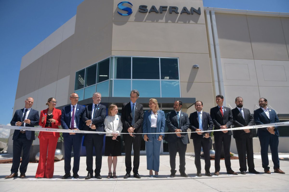 MaruCampos_G's tweet photo. Hoy me dio mucho gusto acompañar a Safran en la inauguración de su quinta planta en la capital y la número 13 en nuestro estado, una inversión que fortalece nuestra industria, impulsa la innovación y genera nuevas oportunidades para las familias chihuahuenses.

Felicidades por este nuevo paso y gracias por seguir confiando en el talento de las y los chihuahuenses. Después de 35 años de trabajo conjunto, Safran es parte del desarrollo que hoy consolida a Chihuahua como líder nacional en la industria aeroespacial. ✈️

Seguiremos trabajando para que más empresas sigan encontrando en Chihuahua las mejores condiciones para invertir, innovar y generar oportunidades para nuestra gente.

¡Cuenta conmigo!