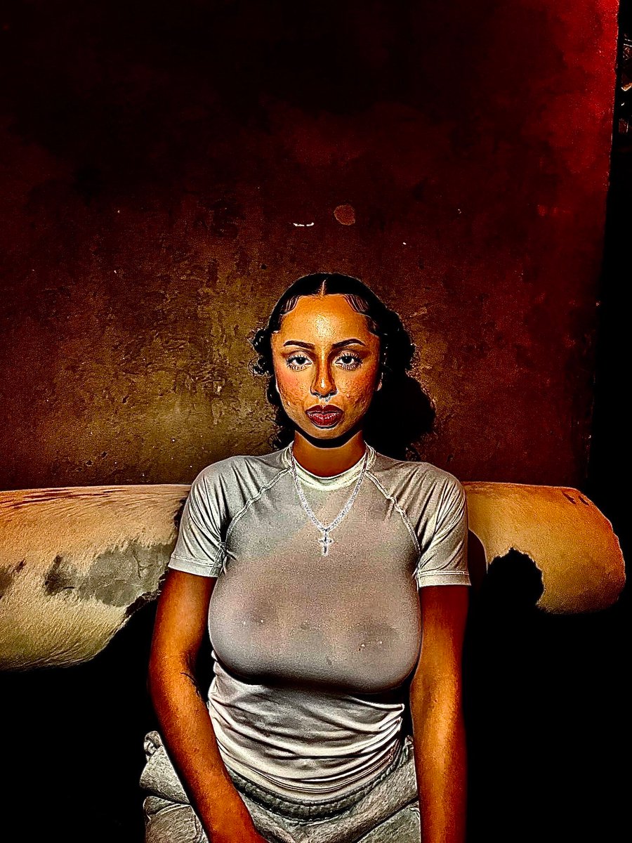 goonaticHQ's tweet photo. @ruggtugrid I love how she acted like she was irritated by gooners but then succumbed. She has a bf she still posting fuel for us. Act dumb bitch 🥴 https://t.co/imc8f0nbck