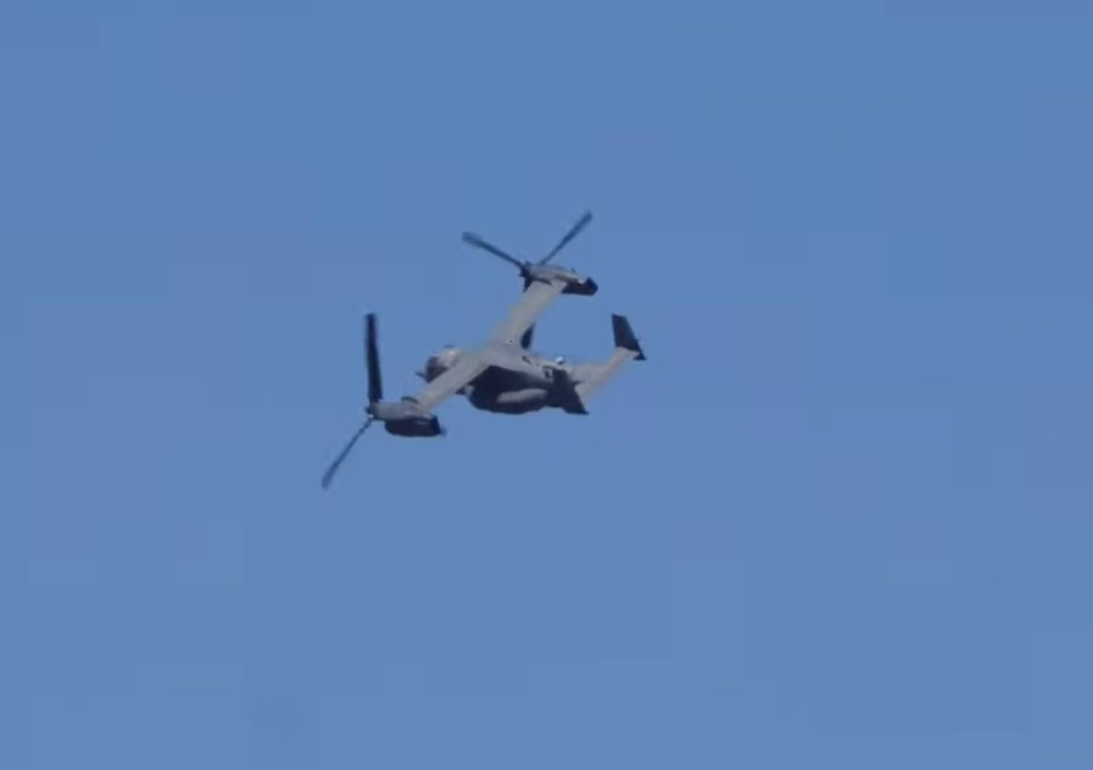 eVTOLHUB's tweet photo. Proud moment for eVTOL Daily today.
My first proper On the Ground live aviation event, covering four V-22 Ospreys arriving at RAF Mildenhall.
This is exactly where I want the broadcast to go:
Real aircraft.
Real events.
Real locations.
Deeper analysis of the future of aviation.
https://t.co/FugWcRytx5