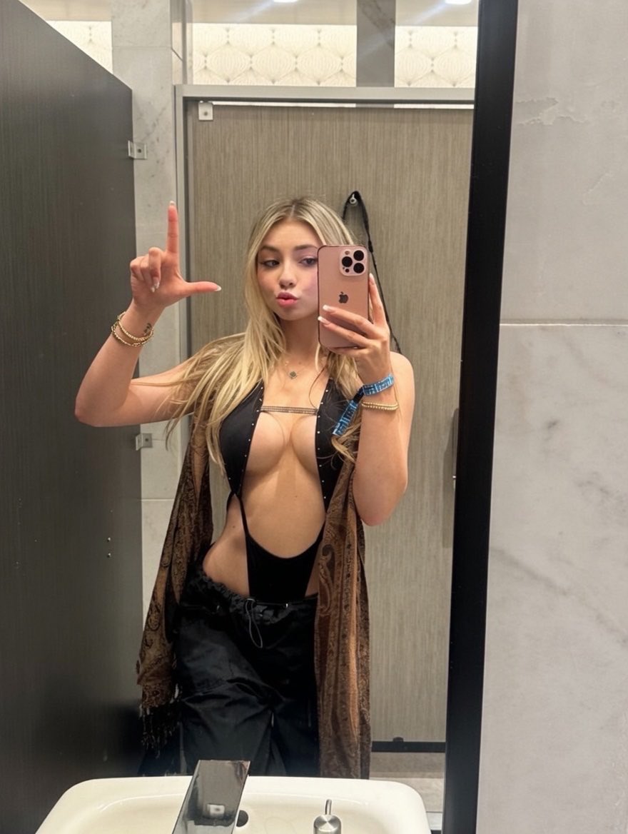 worshipalyson's tweet photo. i love humiliating losers https://t.co/jckiU46M6R