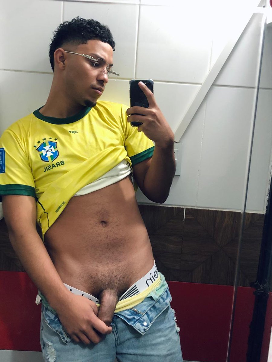 top_rodrig's tweet photo. Brasil es un fuego 🔥🍆 https://t.co/02eHMXZTaF