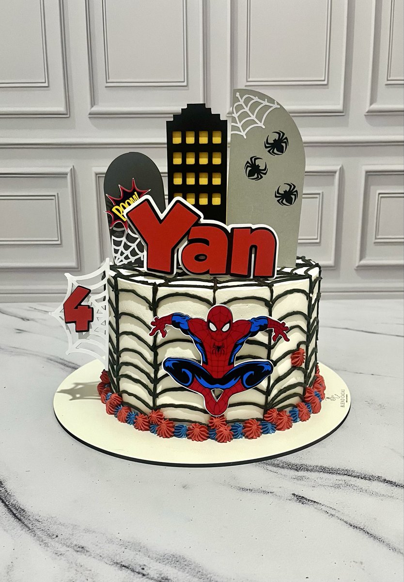 blendcacau's tweet photo. 🕸️ O Aranhaverso invadiu a Blend Cacau! 🕷️

Por aqui, nós transformamos o herói favorito do Yan em um bolo super especial para comemorar os seus 4 aninhos! 🏙️✨

Encomendas 🍰 (65) 99258 8824 📲 

#spiderman #cakeart #bolostemáticos #alegria #obrigadosenhor https://t.co/8sTiaom117