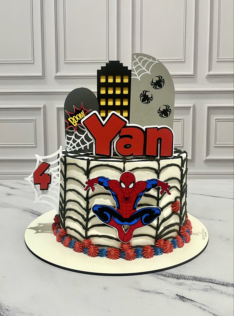 blendcacau's tweet photo. 🕸️ O Aranhaverso invadiu a Blend Cacau! 🕷️

Por aqui, nós transformamos o herói favorito do Yan em um bolo super especial para comemorar os seus 4 aninhos! 🏙️✨

Encomendas 🍰 (65) 99258 8824 📲 

#spiderman #cakeart #bolostemáticos #alegria #obrigadosenhor https://t.co/8sTiaom117