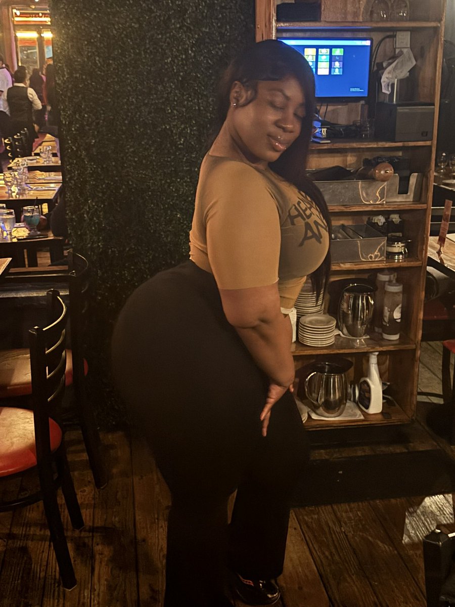 THICKASSASIAA's tweet photo. Ready spaghetti 🍝 https://t.co/AqRQuxNU9f