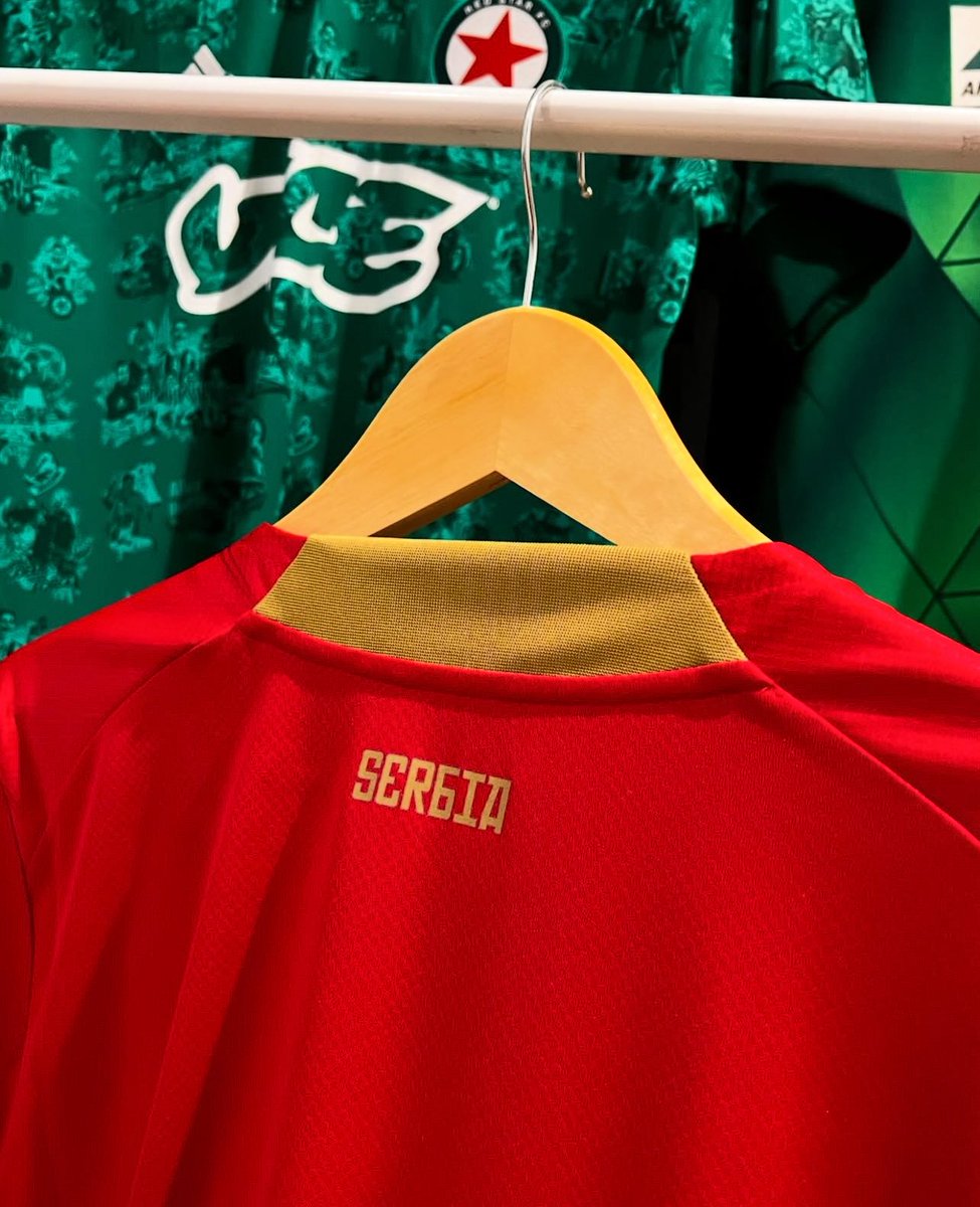 Surrameykits_ tweet picture