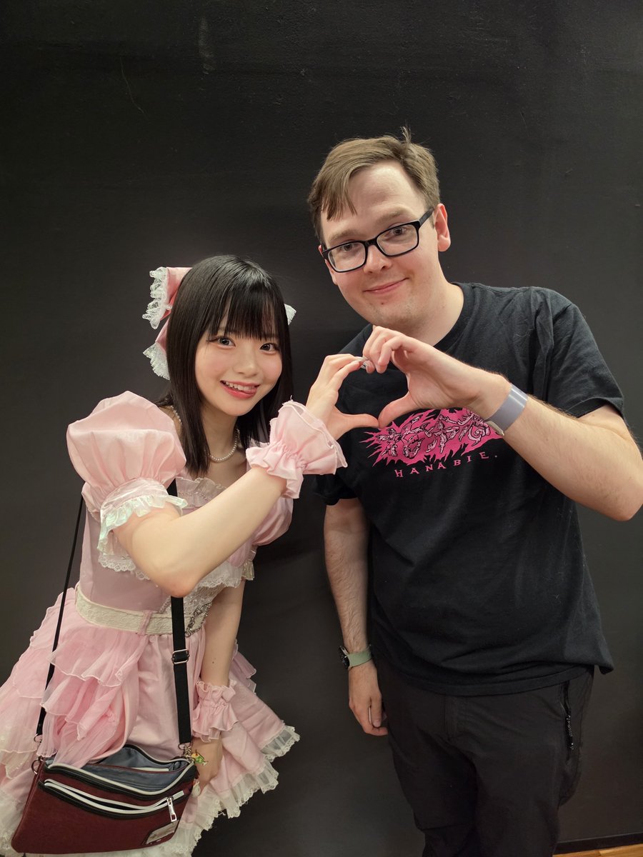 themagiccrumpit's tweet photo. 遅いけど、ありがとうさやこちゃん
ライブは楽しかった！
去年から僕のことを覚えて、信じられない！
できるだけ早く日本に戻りますよ https://t.co/XSRxdf075F