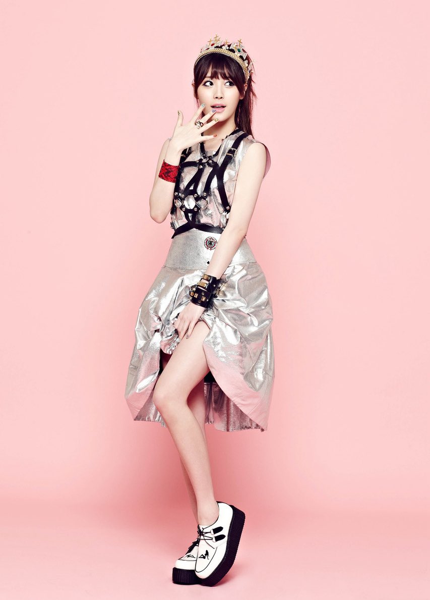 narshazone's tweet photo. — Girl's Day's Yura for 'Female President' (2013) https://t.co/ENPx9s2As3