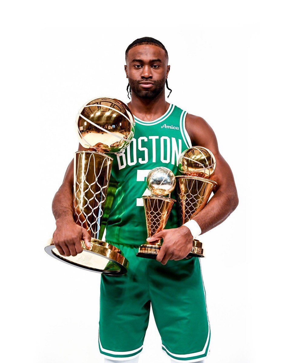 austinbickmore's tweet photo. Sick to my stomach man. Thank you for everything JB. Real fans will always appreciate you for going to war for Boston and bringing home banner 18. Better see #7 in the rafters. https://t.co/s3HzYig44z