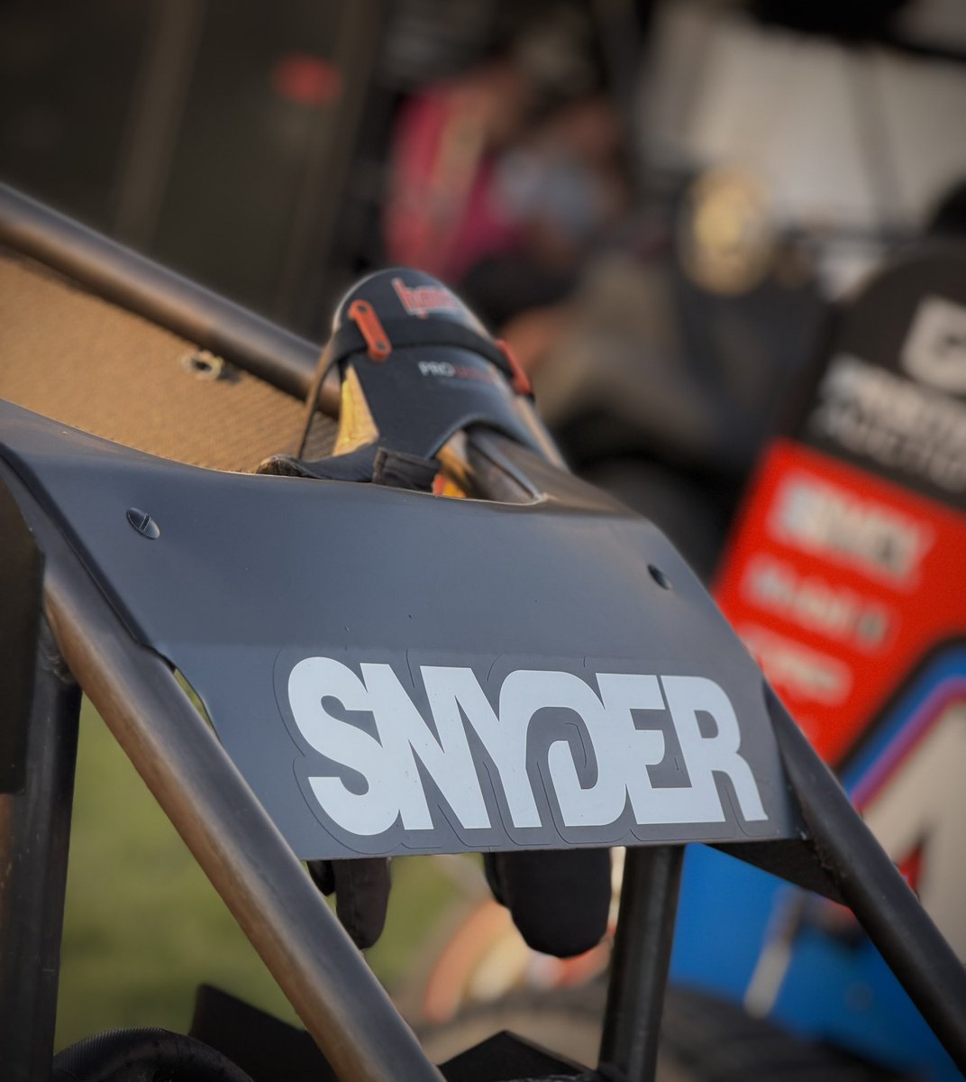 box3_racing's tweet photo. #Box3 #BC39 A Main Lock-Ins:
@briggsdanner78-1st
@kevinthomasjr-3rd
Drake Edwards-5th
@StevenSnyderJr-12th
@jakeswanson17-13th
@ChaseMcDermand | @4KingsRacing | @_CBIndustries https://t.co/sm8McxkRE7