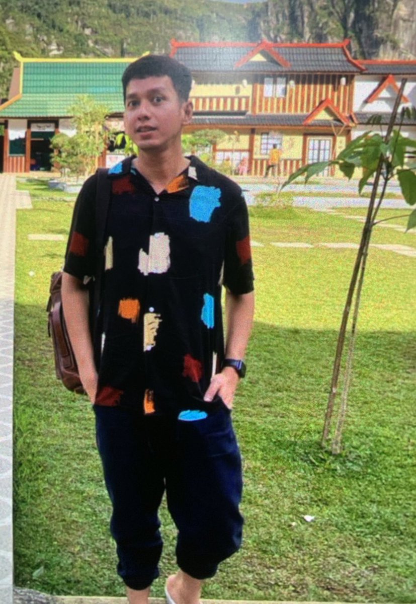 thedevdanking's tweet photo. Tmenku mnta dicariin buat fun sekarang , yang mau chat aja lgsg orangnya +6285212312395 #gaybandung #gayjakarta https://t.co/5LkpB6ZCar