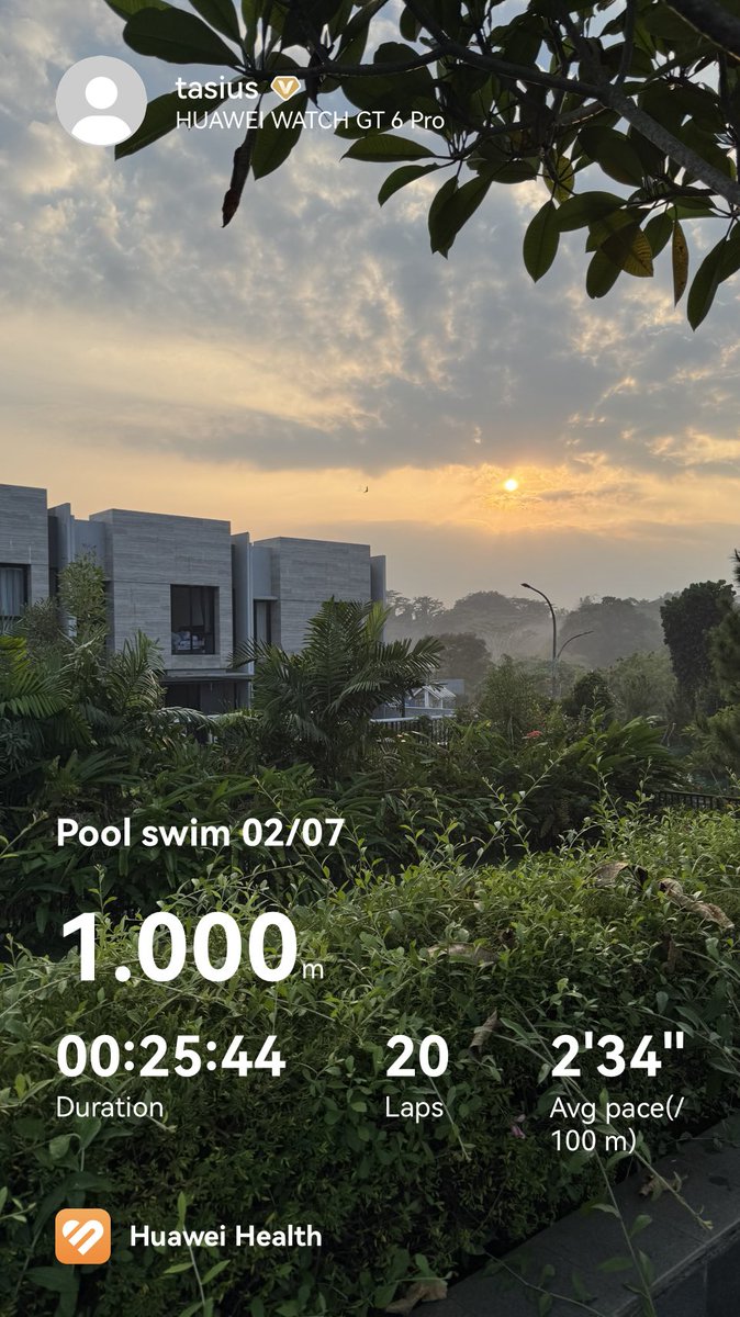 Tasiusss's tweet photo. 2K 😜

25m x 41                         50m x 20 https://t.co/e18IEbpDQl