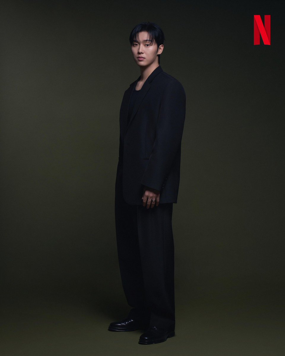dailyhyunwook's tweet photo. #NotesfromtheLastRow pictorial with #CHOIHYUNWOOK #최현욱 https://t.co/lfs0KEteuW