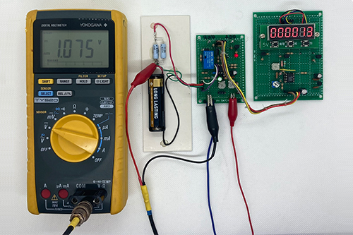 MonthlyFBnews's tweet photo. HW Lab 第18回 乾電池の性能について(後編)
今回は、放電データの測定結果をお伝えします。なお、測定方法はHW Labで独自に定めた手順・方法であることをご理解ください。
https://t.co/QJjlOelAMA
#FBNEWS #アマチュア無線 #乾電池 #性能 https://t.co/z1FuVUf7Vs