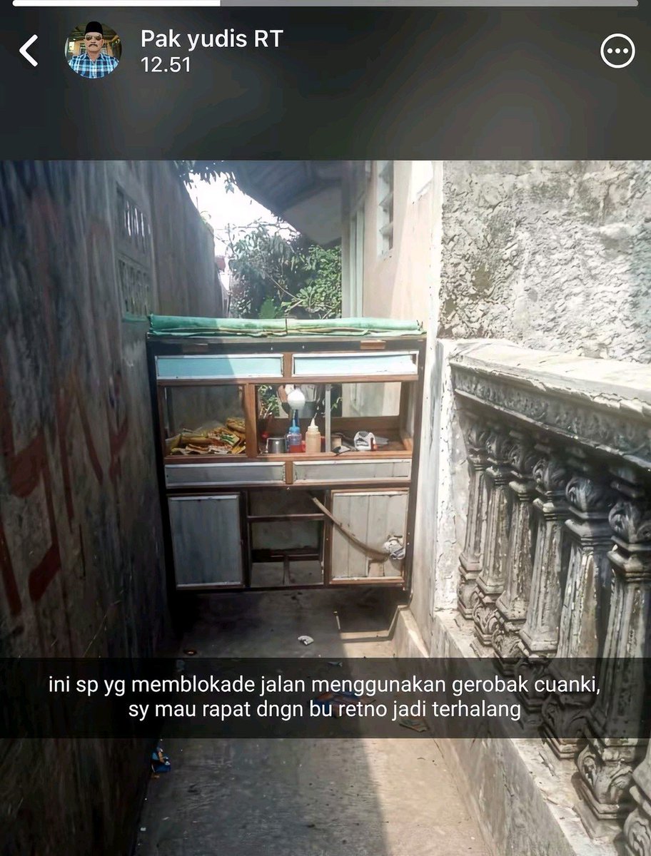 haloopulici's tweet photo. pak RT nya ga berlangganan, makannya ada iklan https://t.co/c9tx02lskD