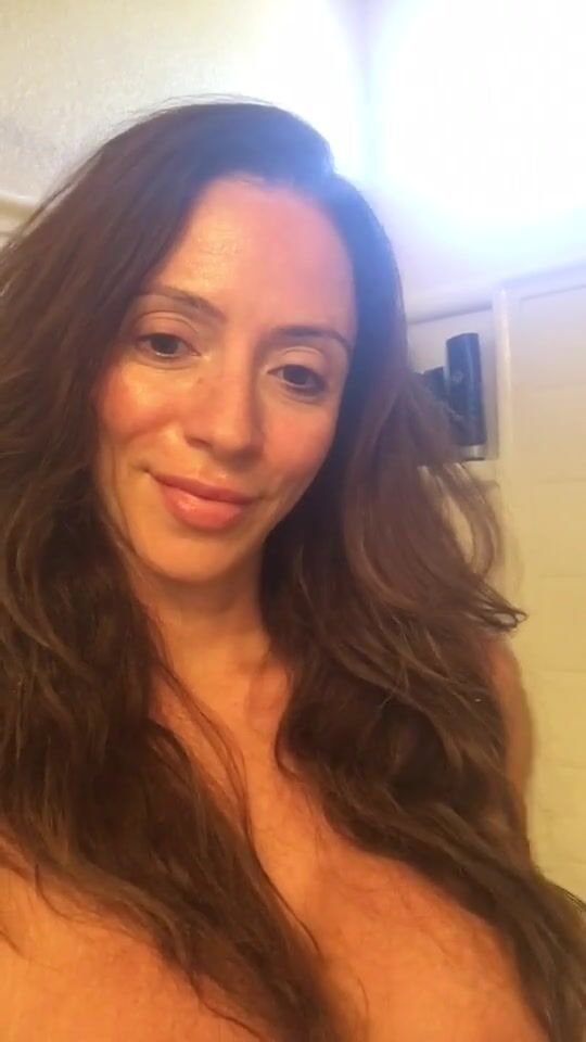 AriellaFerq5's tweet photo. @austinisgoda3 @AriellaFerrera Thanks 👍 https://t.co/V6NFivoVG2