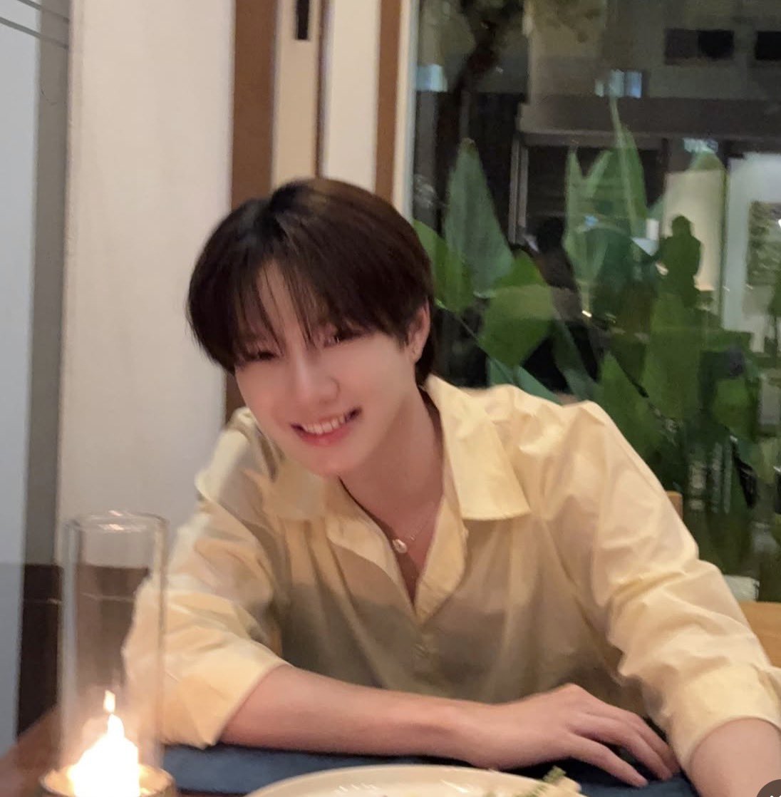 taiixyang's tweet photo. hear me out https://t.co/koQQPJWgPJ