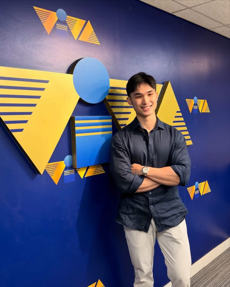 ManilaTechNerd's tweet photo. Pumirma na sa Viva ang lintek. https://t.co/akZvuioBtM