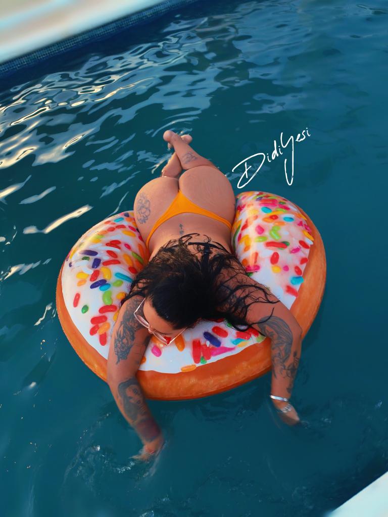 DexterDidi4's tweet photo. 😎🏖 sólo pasando a saludar y a dejar mi aporte de los... 

#MiercolesDeCulosBonitos

A los que les debo #DidiPanty manden Md ya que lo suspendi por mis vacaciones, pero ya les puedo entregar😈☺

Calzoncitos bonitos y mojaditos 😁 https://t.co/lwwZtM9L9Z