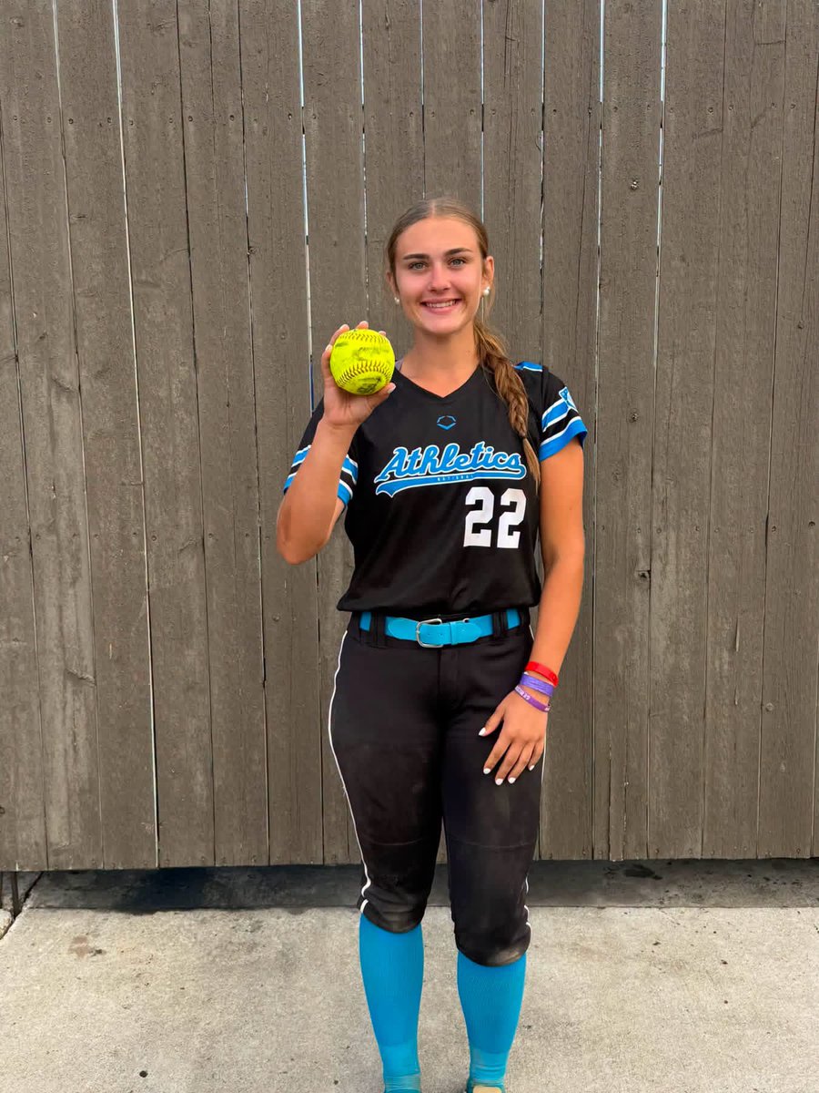 AthleticsOnes's tweet photo. Our girl Maddyson Murray (2029) with a 2 run laser over center field today!! We are always so proud of you, Maddy! Keep swinging! @MaddyMurray2029 https://t.co/60CYtMpKoX