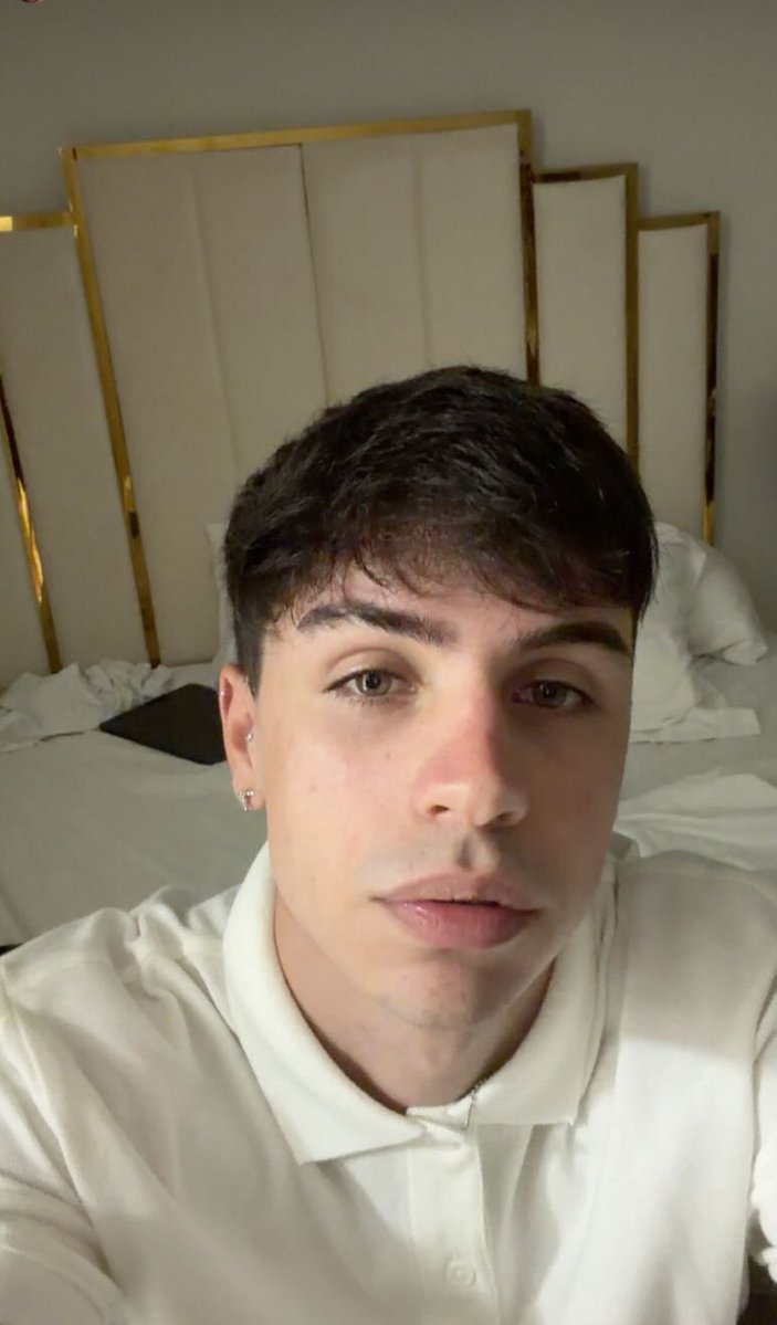 l4ss11's tweet photo. que bronca que sea tan lindo https://t.co/FaGTQB7z26