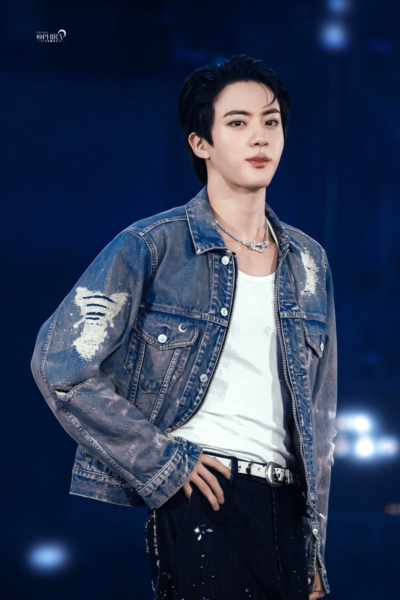 ophira_kook97's tweet photo. 🌙260612｜Busan ｜Day 1
BTS WORLD TOUR ‘ARIRANG’ 
⋯⋯⋯⋯⋯
@BTS_twt 
#bts #방탄소년단 #bts_arirang 
#Kimseokjin #seokjin #Jin #김석진 #석진 #진 https://t.co/6MqjyQIJ7w
