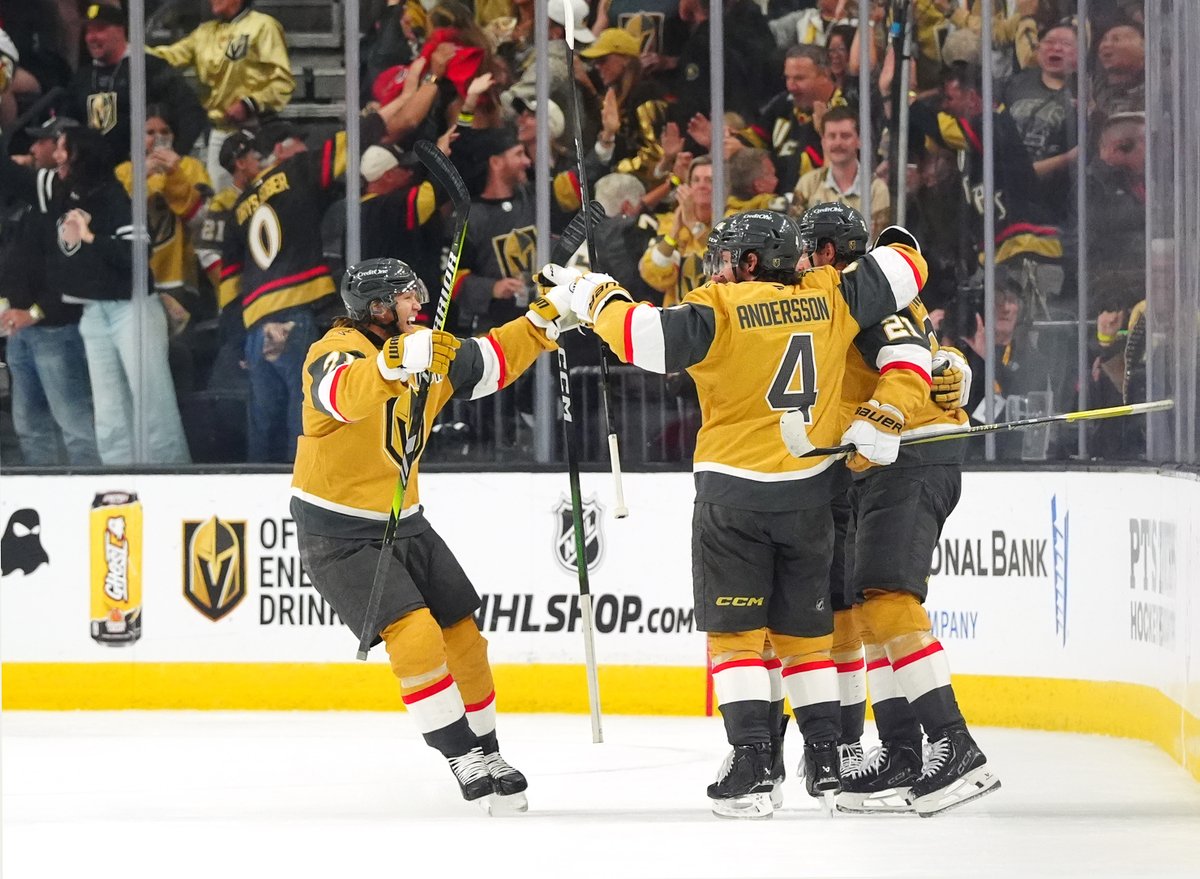 GoldenKnights's tweet photo. Oh how SWEDE it is 🤭🇸🇪 https://t.co/G4hE4C2Qjj