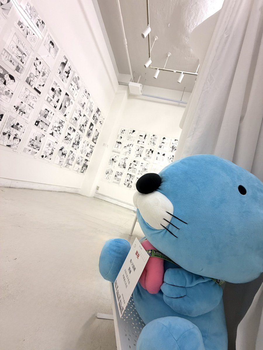 vanilla_gallery's tweet photo. 🔻「鬼と天国展」開催中🔻

7月2日（木）営業時間12：00ｰ19：00
（最終入場18：30）
------------------------------------------
展覧会会場A室とB室に展示されている作品は一部を除き全てご購入可能です。なお会場滞在時間制限はございません❤️ゆっくりお悩みください😊
原作・阿賀直己先生 @AgaNaomi  作画・お吉川京子先生 ＠8fooooによる大人気作品『鬼と天国』展覧会開催中❣️
------------------------------------------
「鬼と天国展」
🗓️'26/6/20（土）〜 '26/7/12(日)
📍ヴァニラ画廊（東京・銀座）展示室A＆B
平　日｜12:00〜19:00
土日祝｜12:00〜17:00
※最終入場は閉場30分前
🎫1,000円（現金/店頭受付にて販売）　
🔗 https://t.co/7VO52g4XIZ

協力：竹書房 Qpa編集部
©お吉川京子・阿賀直己/竹書房
------------------------------------------
 ◆一部展示作品には性的表現を含む刺激の強い作品が含まれています。ご了承のうえご入場いただきますようお願い申し上げます。
#阿賀直己 #お吉川京子 #鬼と天国 #鬼と天国展 #qpa