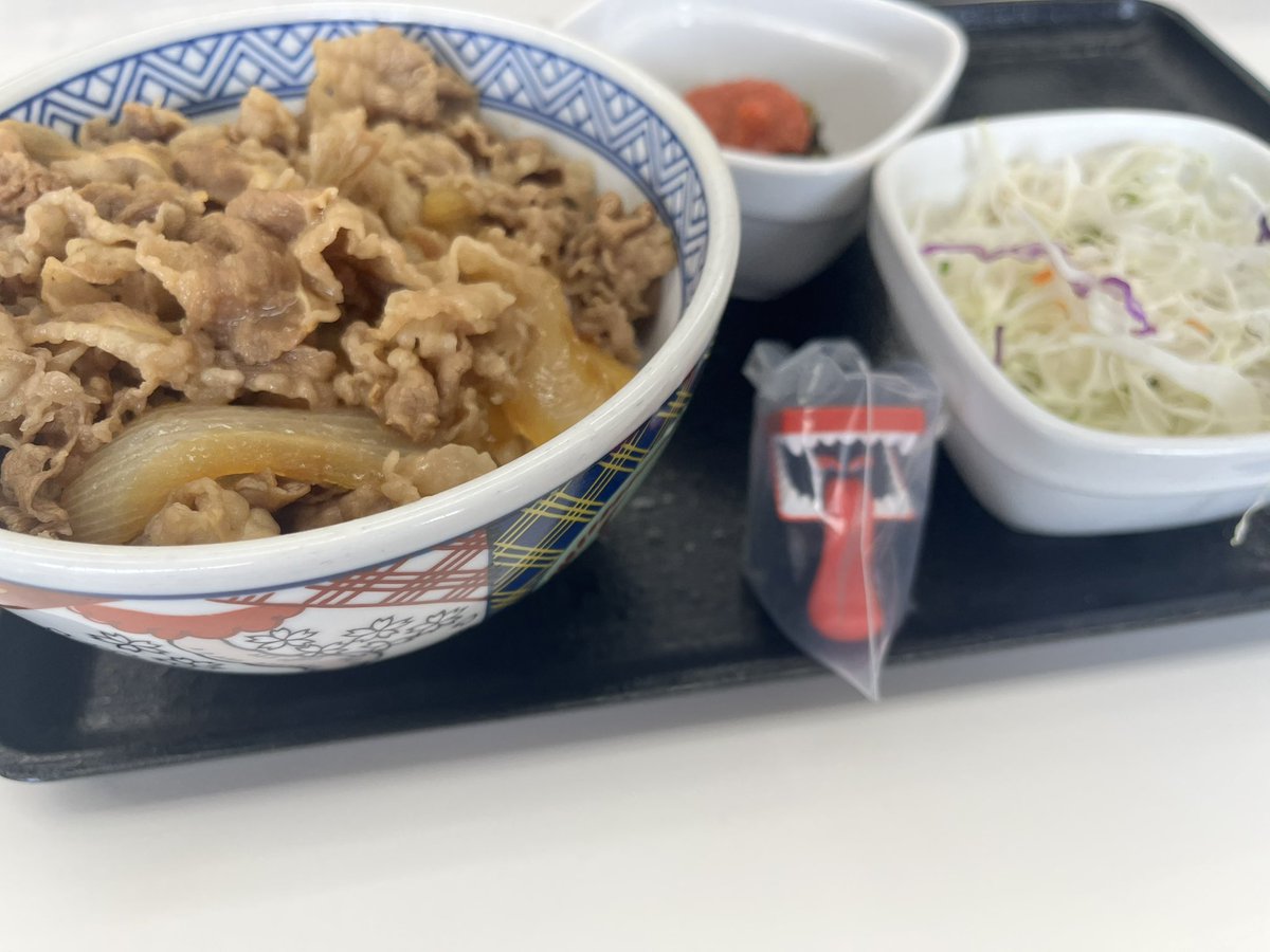 ri__nu06's tweet photo. 朝活完了しました👍地道に行かないとね…😌 https://t.co/wBZWNWXgSL