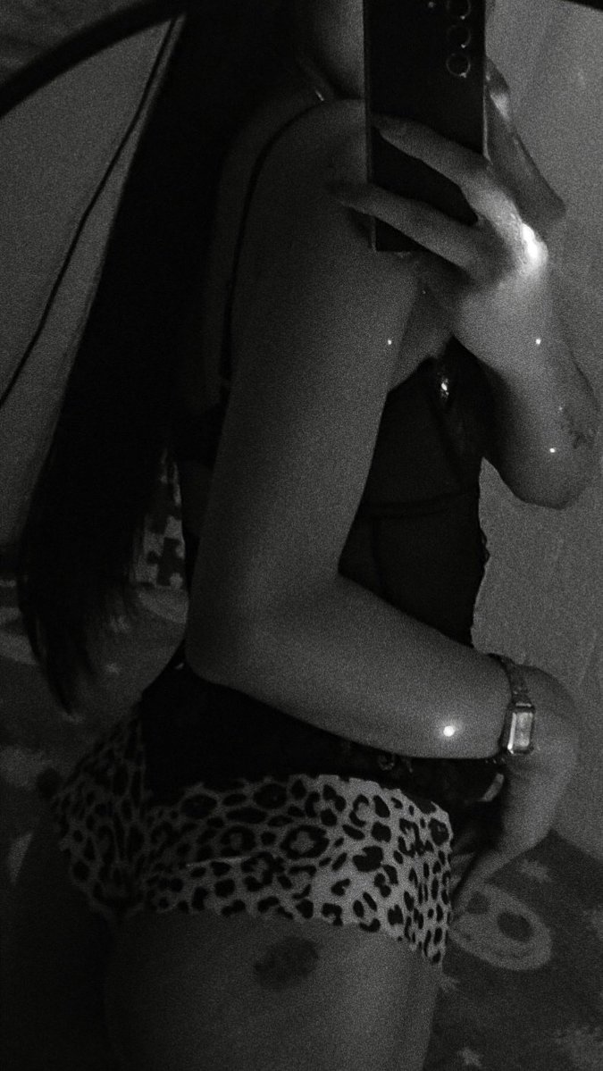 franzzzy021's tweet photo. Goodnight 😘😘 #ladyboydubai https://t.co/sdxPPx0SSu