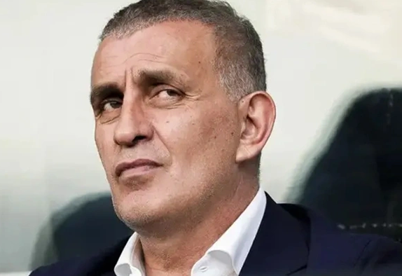 GsGazete's tweet photo. 🗣Gökhan Dinç: "UEFA, limitleri açtığı için Fenerbahçe'ye ceza verdi. TFF Başkanı İbrahim Hacıosmanoğlu siz ne yapıyorsunuz? Bu ceza Galatasaray'a gelseydi Hacıosmanoğlu, kulübün kapısına kilit vurup caza üstüne ceza verirdi." https://t.co/jNeuCPB4pR