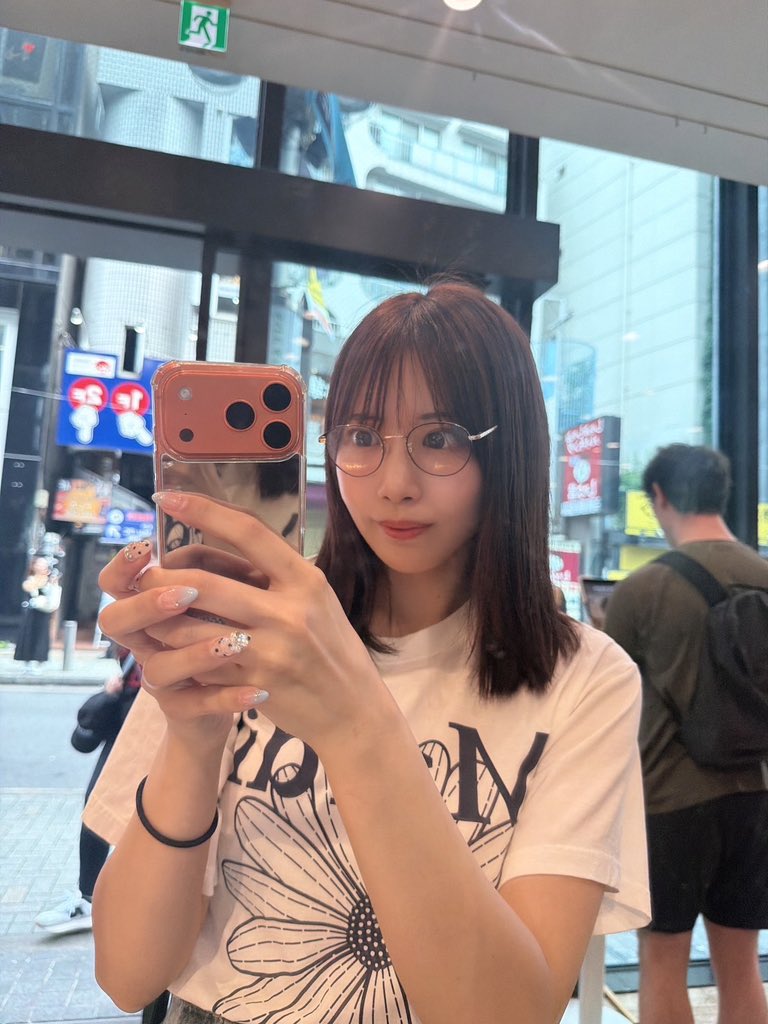 髪の毛さらさらぷるんぷるん ずっと触っとける🥺 この間トリートメント