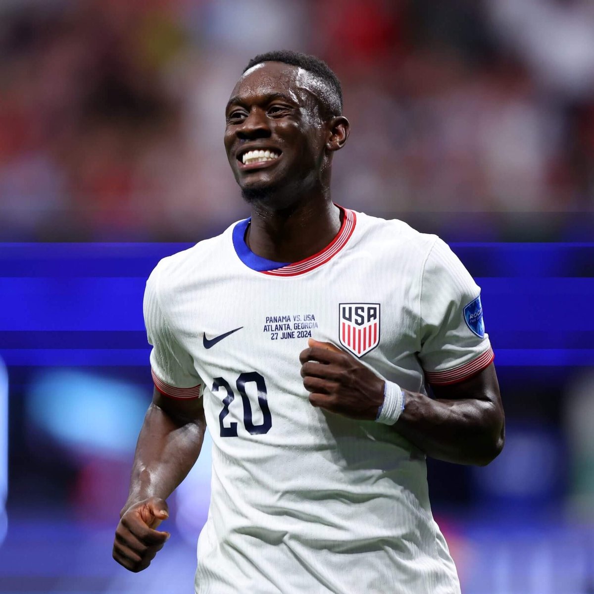InternetH0F's tweet photo. Folarin Balogun has been given a red card

United States will play the remainder of the game against Bosnia with 10 men https://t.co/Hk9gIlaKh7
